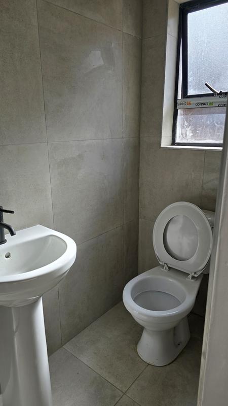 To Let 1 Bedroom Property for Rent in Stellenberg Western Cape